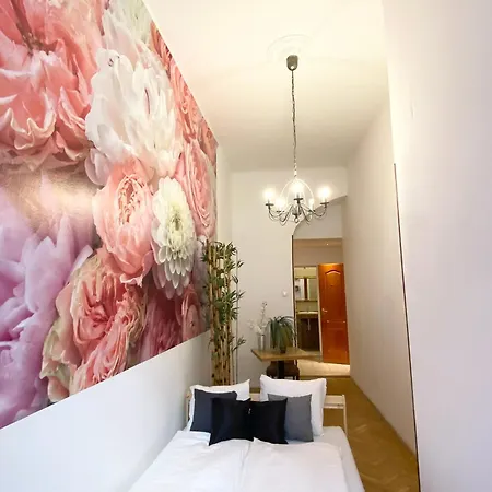 Vaczi Relax Boutique Suits Διαμέρισμα *